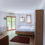 Daire Katrca Bezigrad Ljubljana