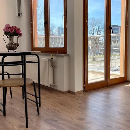 Katrca Bezigrad * Ljubljana