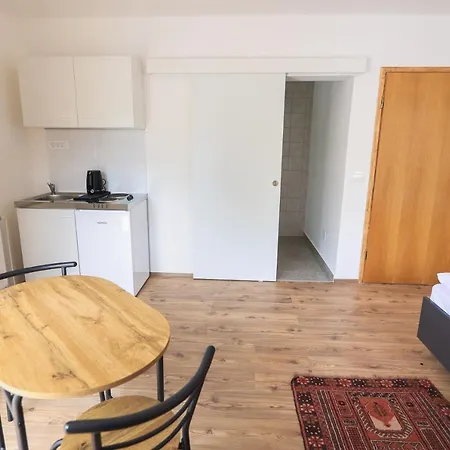 Katrca Bezigrad Apartamento *