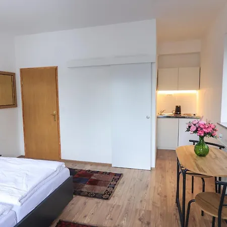 Katrca Bezigrad Apartamento *