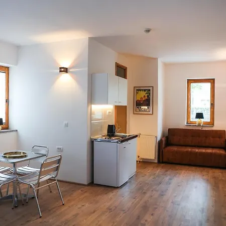 Katrca Bezigrad Apartamento *
