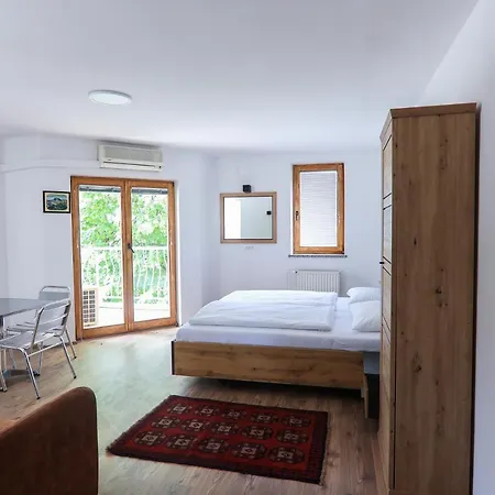 Daire Katrca Bezigrad Ljubljana
