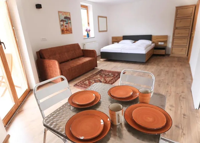 Katrca Bezigrad ليوبليانا