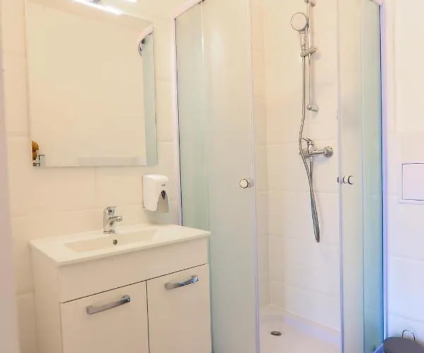 Katrca Bezigrad ليوبليانا