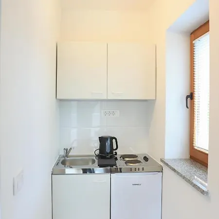 Апартаменти Katrca Bezigrad *