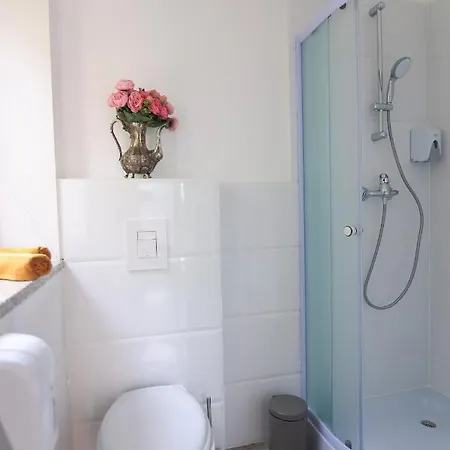Апартаменти Katrca Bezigrad *